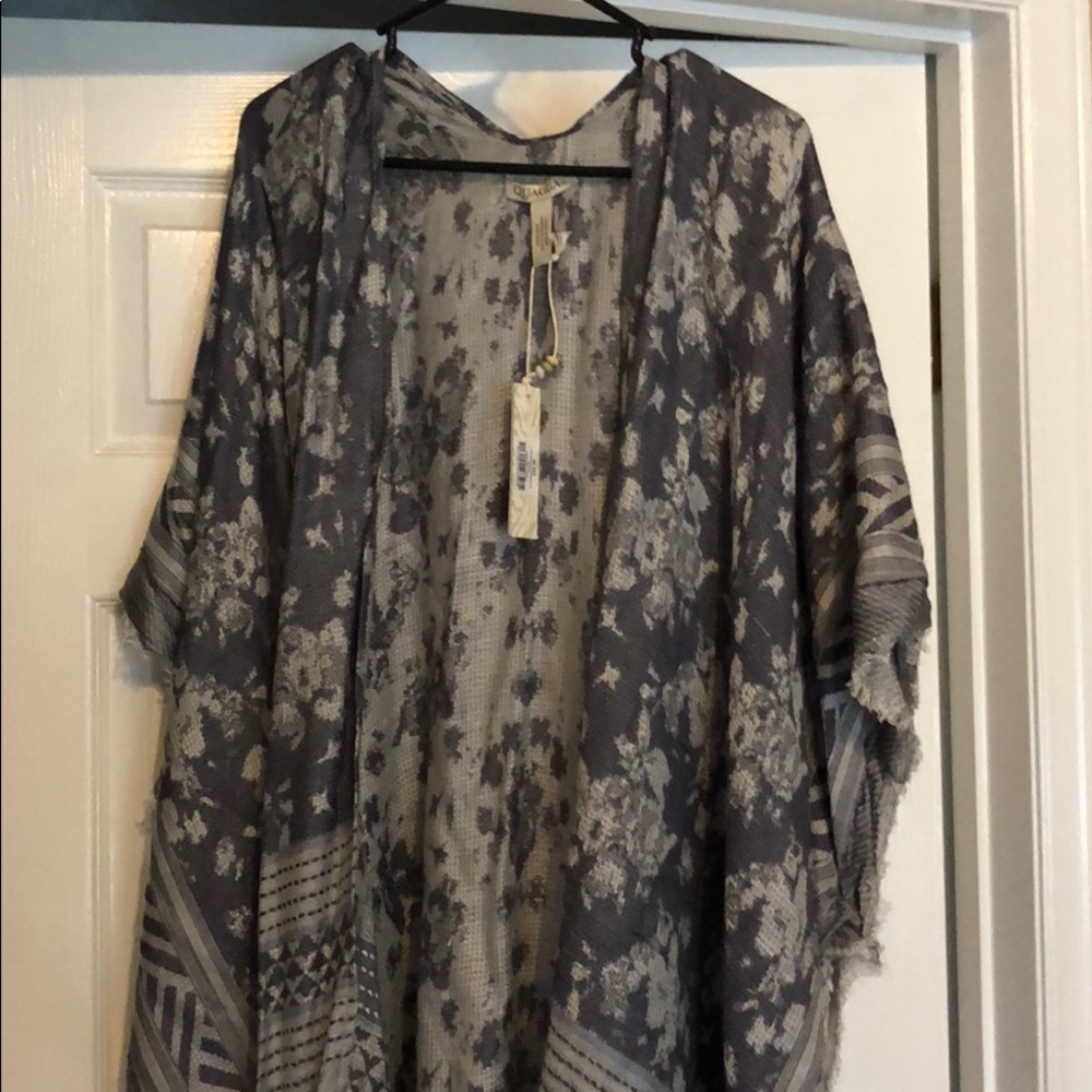 Blue gray Shaw